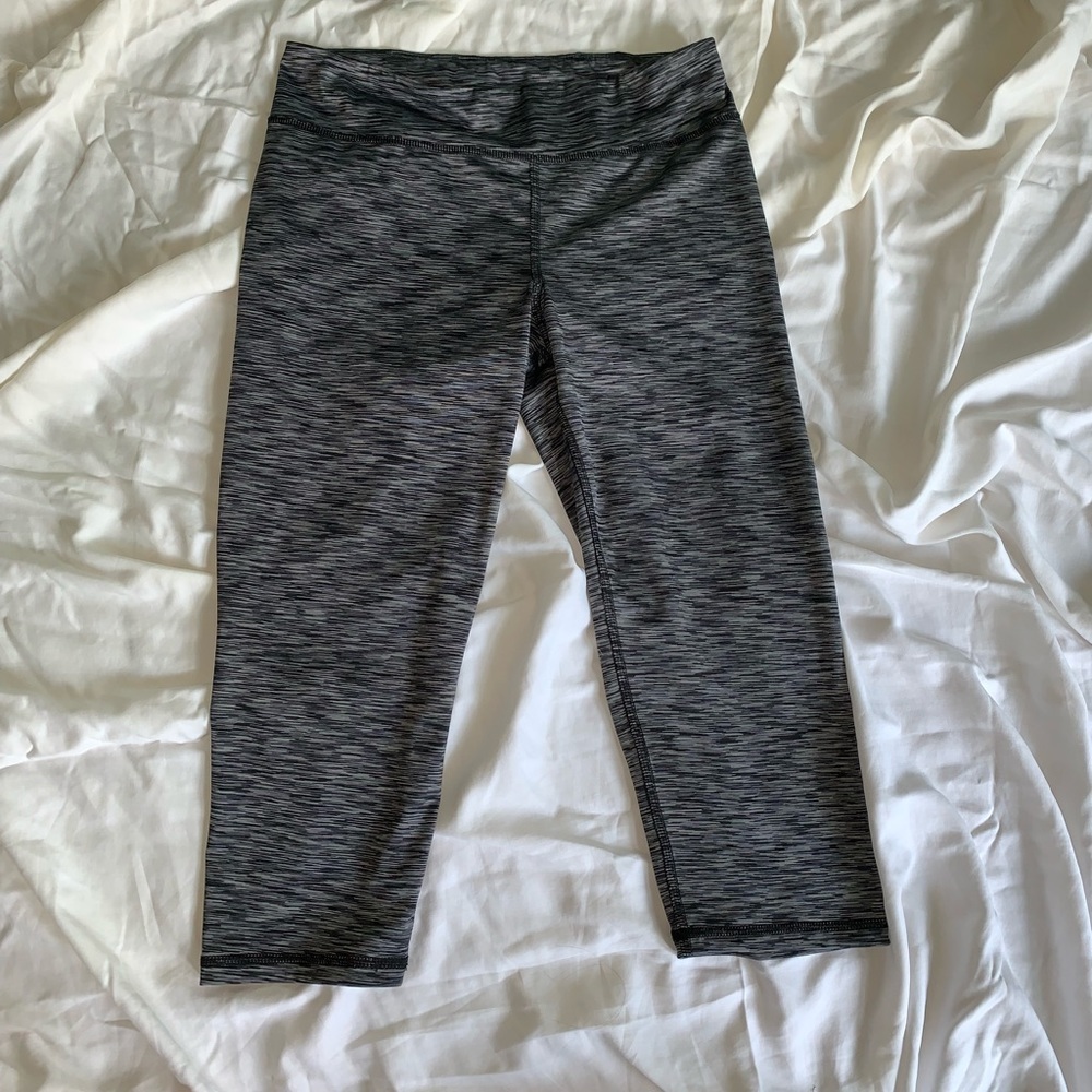 Aeropostale heathered black leggings